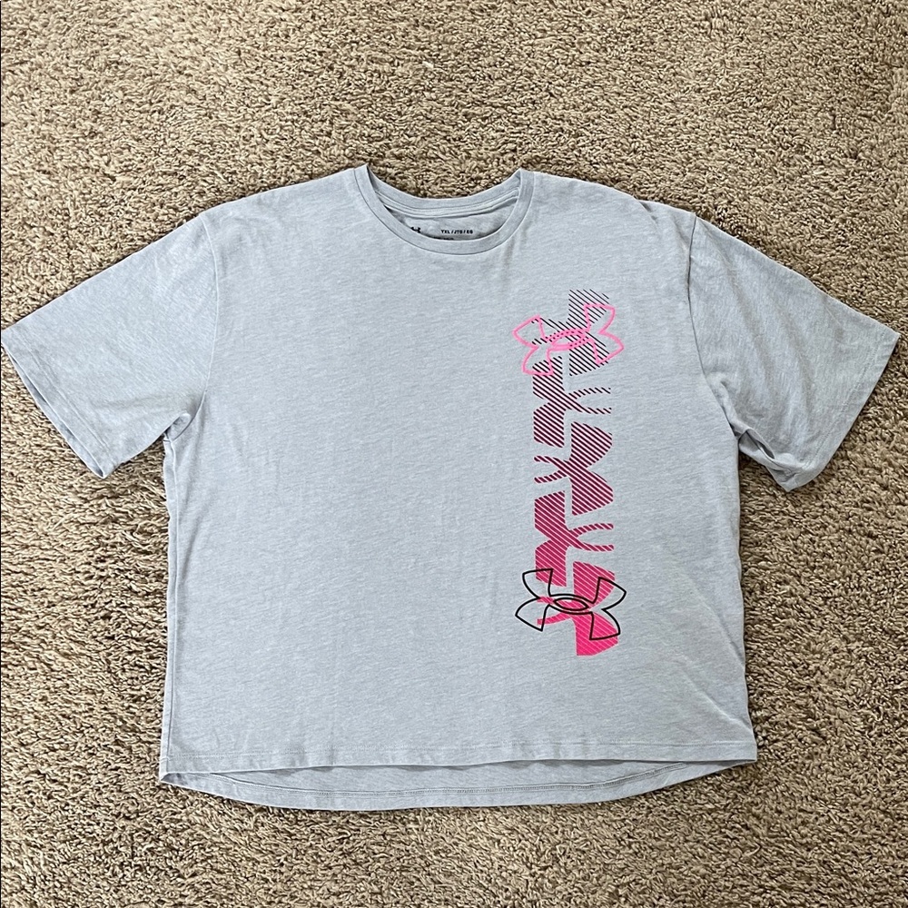 Under Armour girls short sleeve grey loose gear t-shirt XL